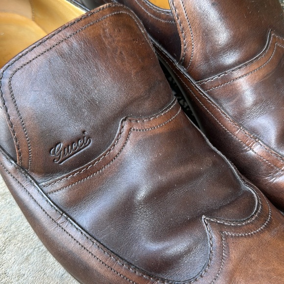 GUCCI Script Leather Loafers - Picture 5 of 9